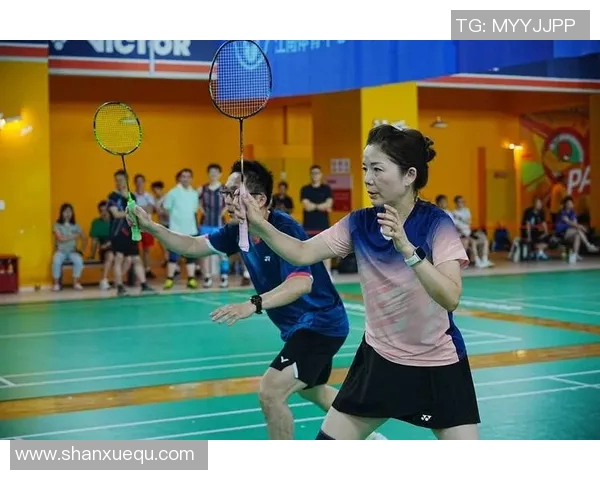 羽毛球盛宴：深入了解重庆羽毛球队运动员的独特技能与训练秘诀